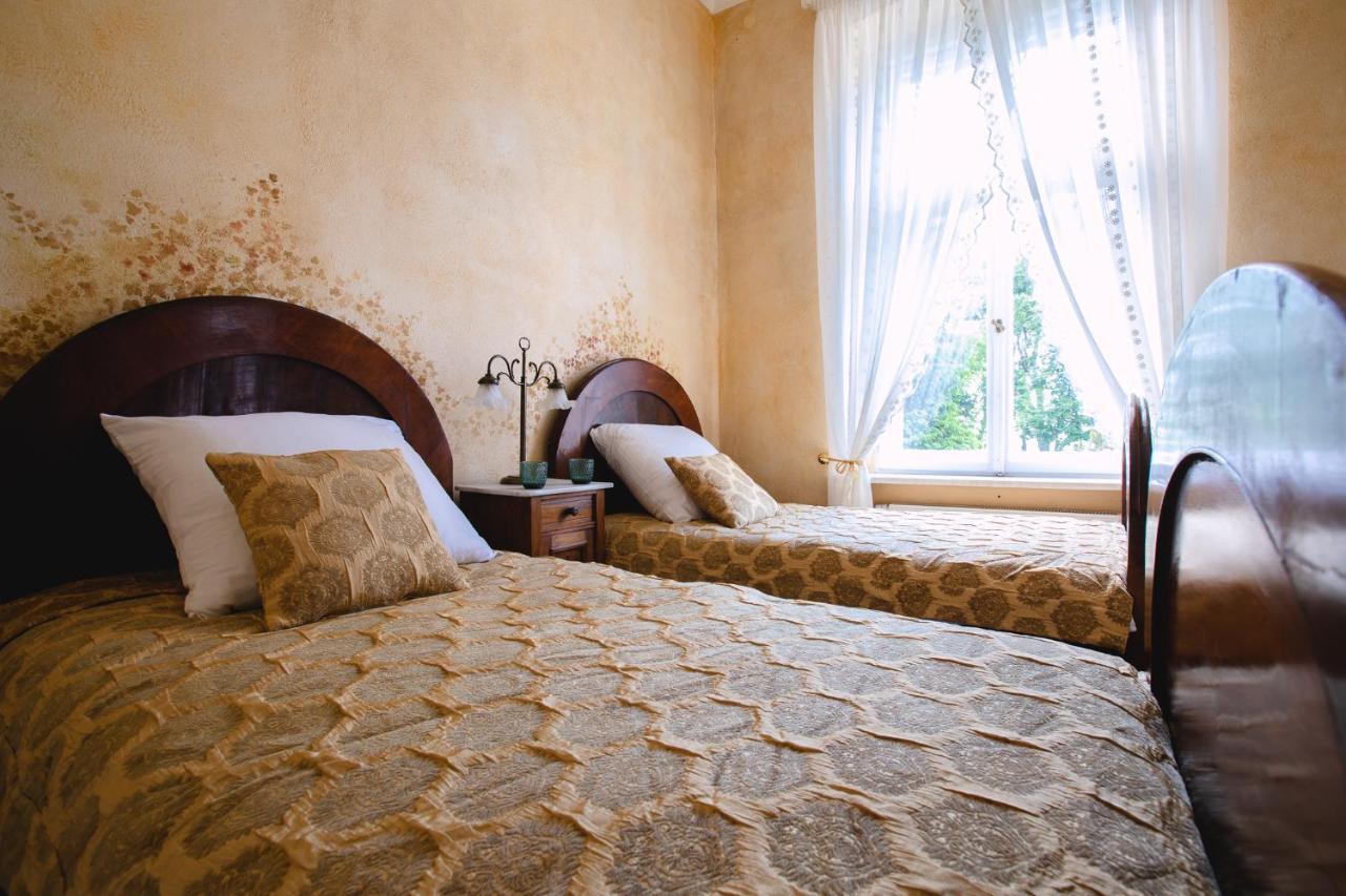 Вілла Dwor Podstolice - House Of Rosenthal Екстер'єр фото